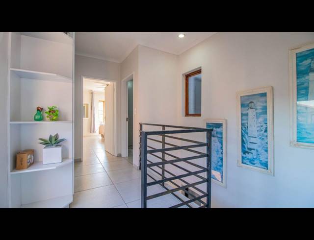 2 BEDROOM APARTMENT FOR SALE IN BUURENDAL